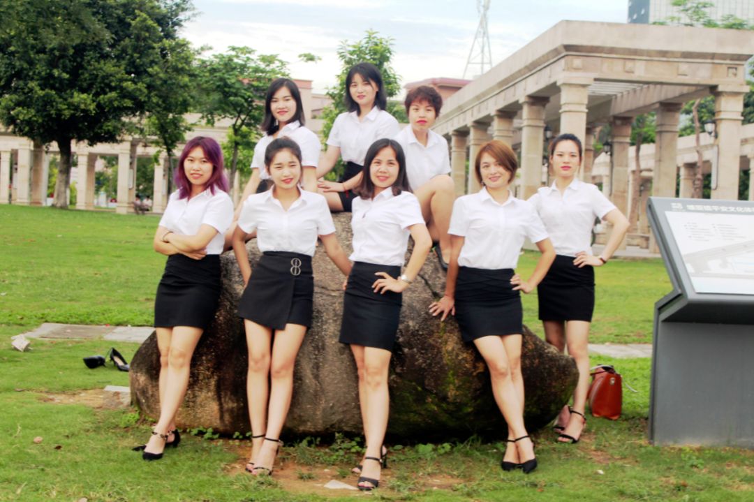 瀾速激光娘子軍網(wǎng)銷團(tuán)隊